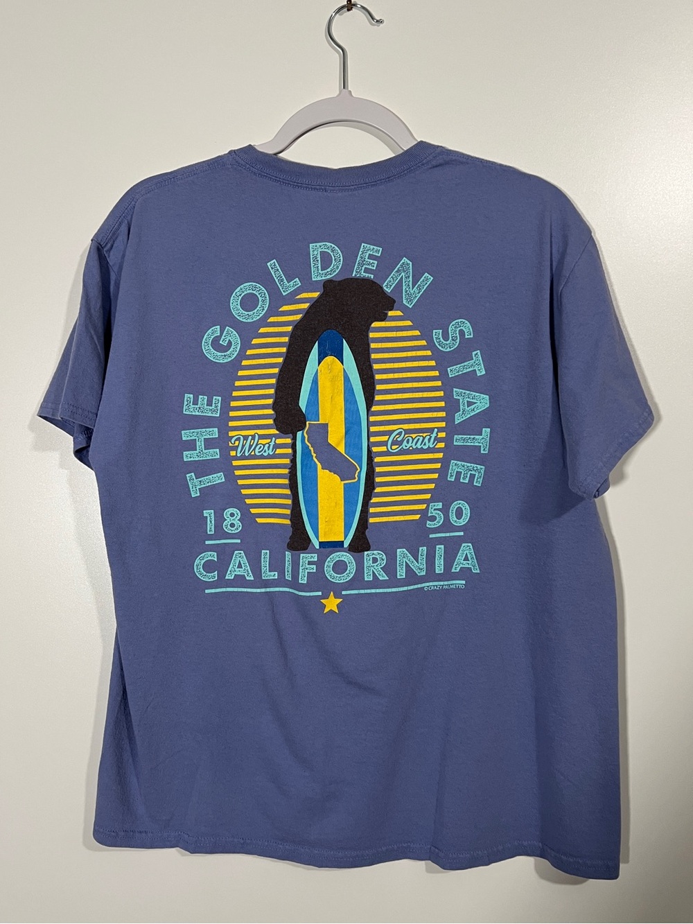 California T-shirt Light Purple Yellow Aqua Size Large Bear Surfboard